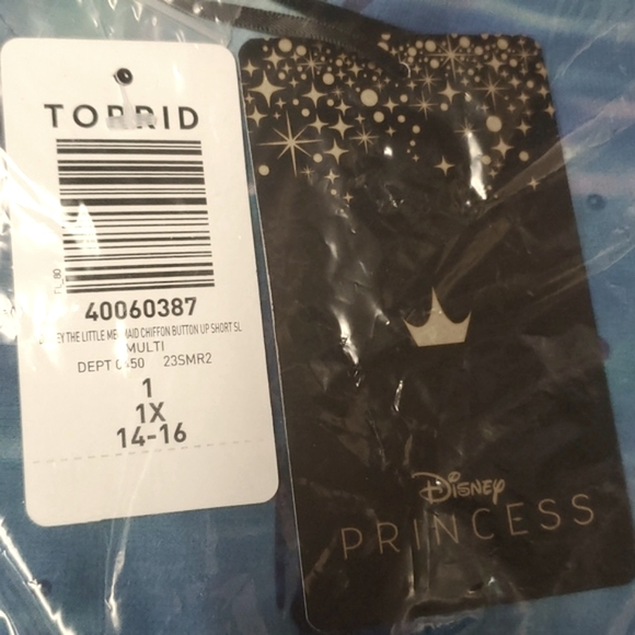 ❤️NWT VINTAGE TORRID TOP - DISNEY PRINCESS ARIEL LITTLE MERMAID CHIFFON BLOUSE - Picture 5 of 10
